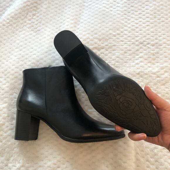 Rockport Black Camdyn Pointed-Toe Block Heel Booties - Picture 4 of 13